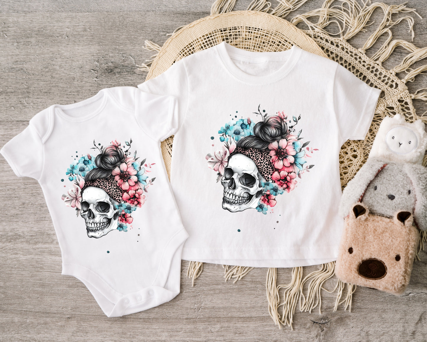 Dark Bloom Bügelbild in 3 Größen – ideal für Shirts und Hoodies.