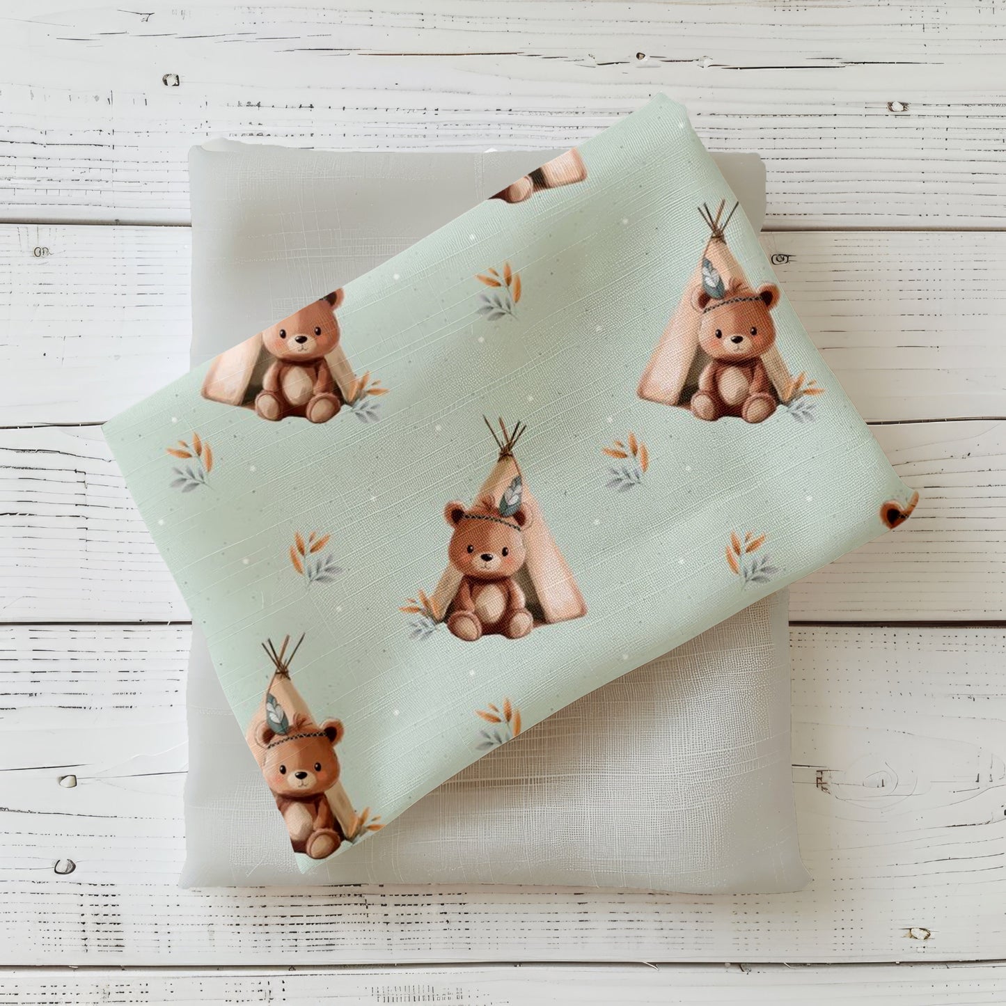 Hochwertiger Kinderstoff "Bär im Tipi" auf mintfarbenem Hintergrund aus Jersey.