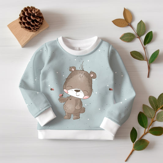 Süßes Bärenmotiv mit Kombistoff – Hochwertige Meterware für Kinderkleidung.