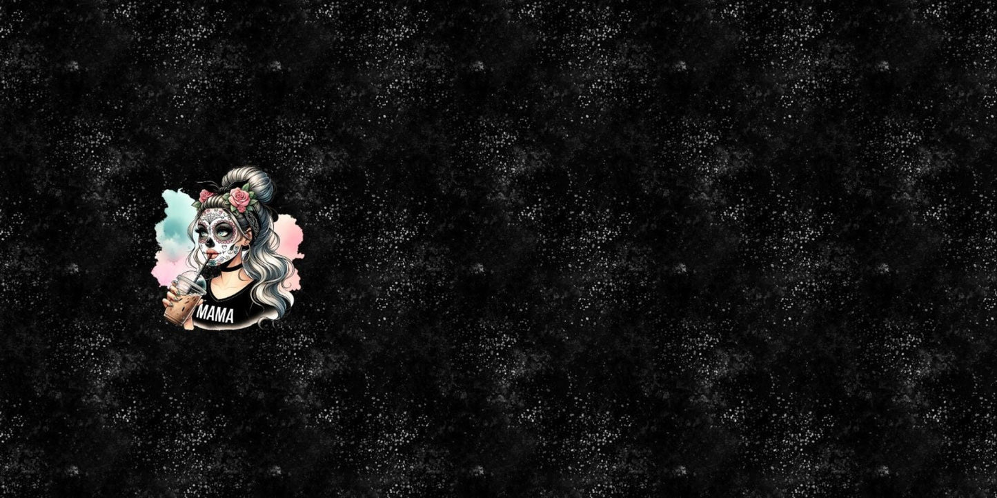 Vollansicht des La Catrina MAMA Stoffpanels – Sugar Skull Frau auf schwarzem Grund mit MAMA-Schriftzug.