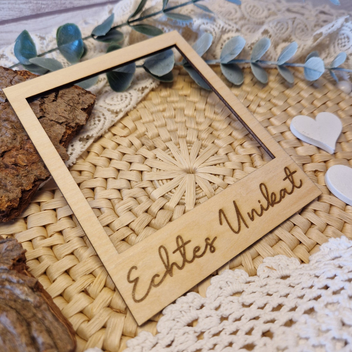 Polaroidrahmen aus Holz „Echtes Unikat“ – dekorativer Rahmen für Flatlays von einzigartigen Handmade-Produkten & Einzelstücken.