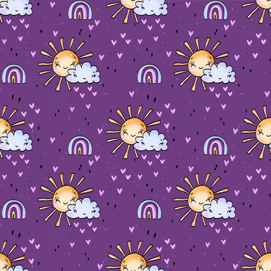 Stoffkachel „Believe in Magic Sonne“: nahtloses Muster mit Sonnen, Wölkchen, Herzchen und Regenbögen auf violettem Hintergrund; gleichmäßig rapportiert.