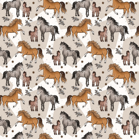 Nahtlos wiederholendes Muster „Pferde Scratch“ – verschiedene Pferde und Fohlen, umgeben von Blumen und Blättern in warmen Naturtönen