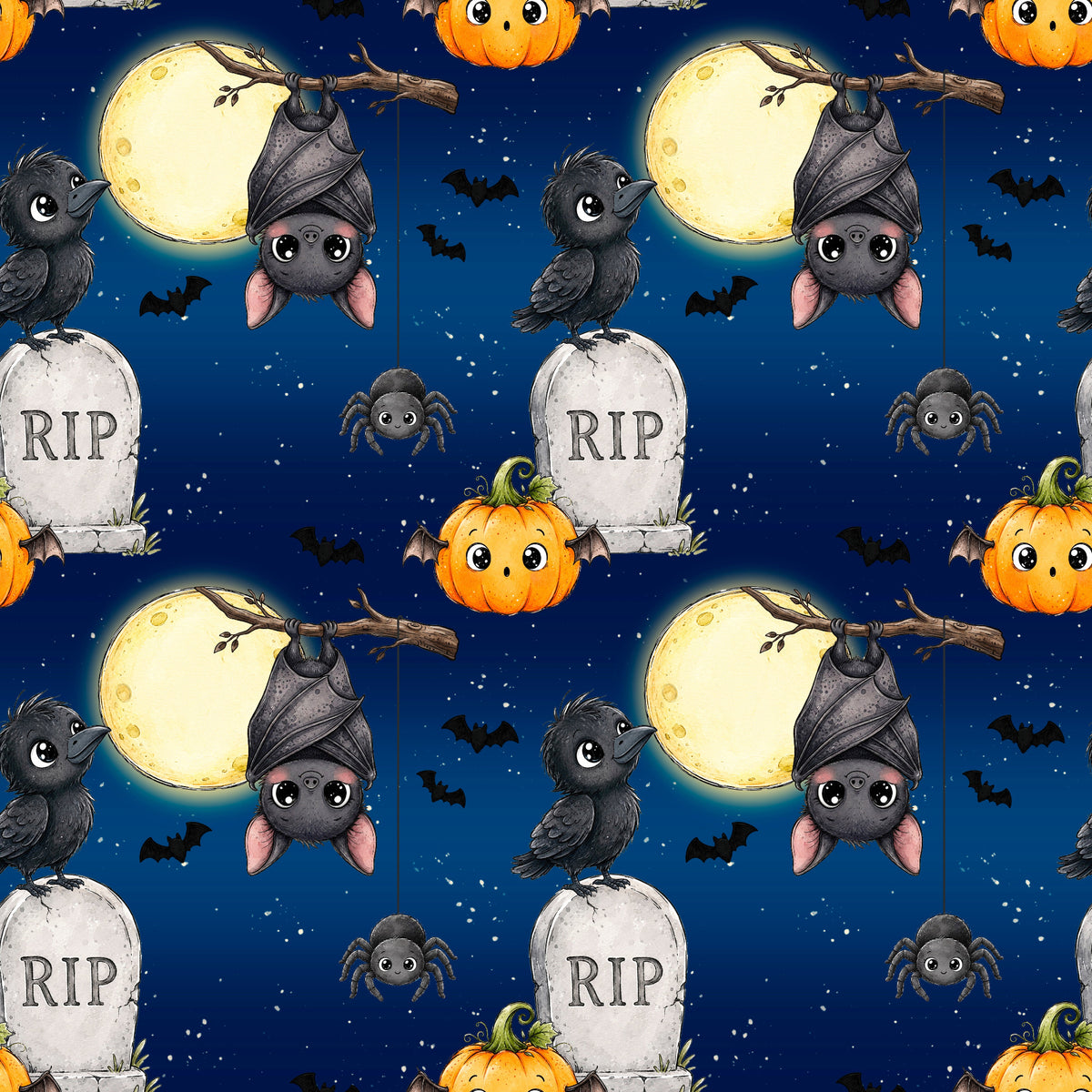 Spuknacht Halloween Stoffdesign mit Fledermäusen, Kürbis, Rabe, Spinne, Grabsteinen und leuchtendem Mond auf dunkelblauem Hintergrund