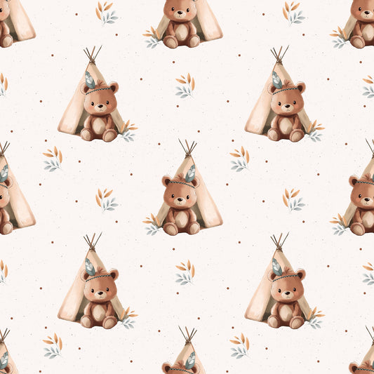 Stoffkachel „Bär mit Tipi“: nahtloses Muster mit wiederholten Bären vor Tipi, Blättermotiven und feinen Punkten auf hellem, leicht gesprenkeltem Hintergrund; gleichmäßig rapportiert.