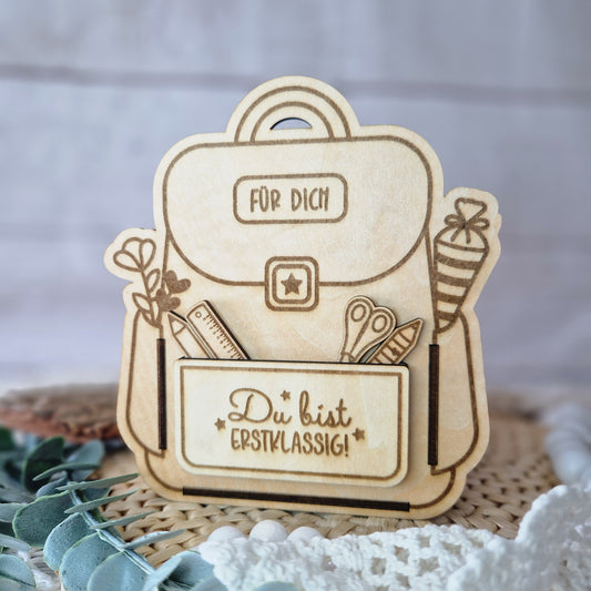 Personalisiertes Holz-Rucksack Einschulungsgeschenk – Zum Selbstbefüllen mit Namen oder Spruch