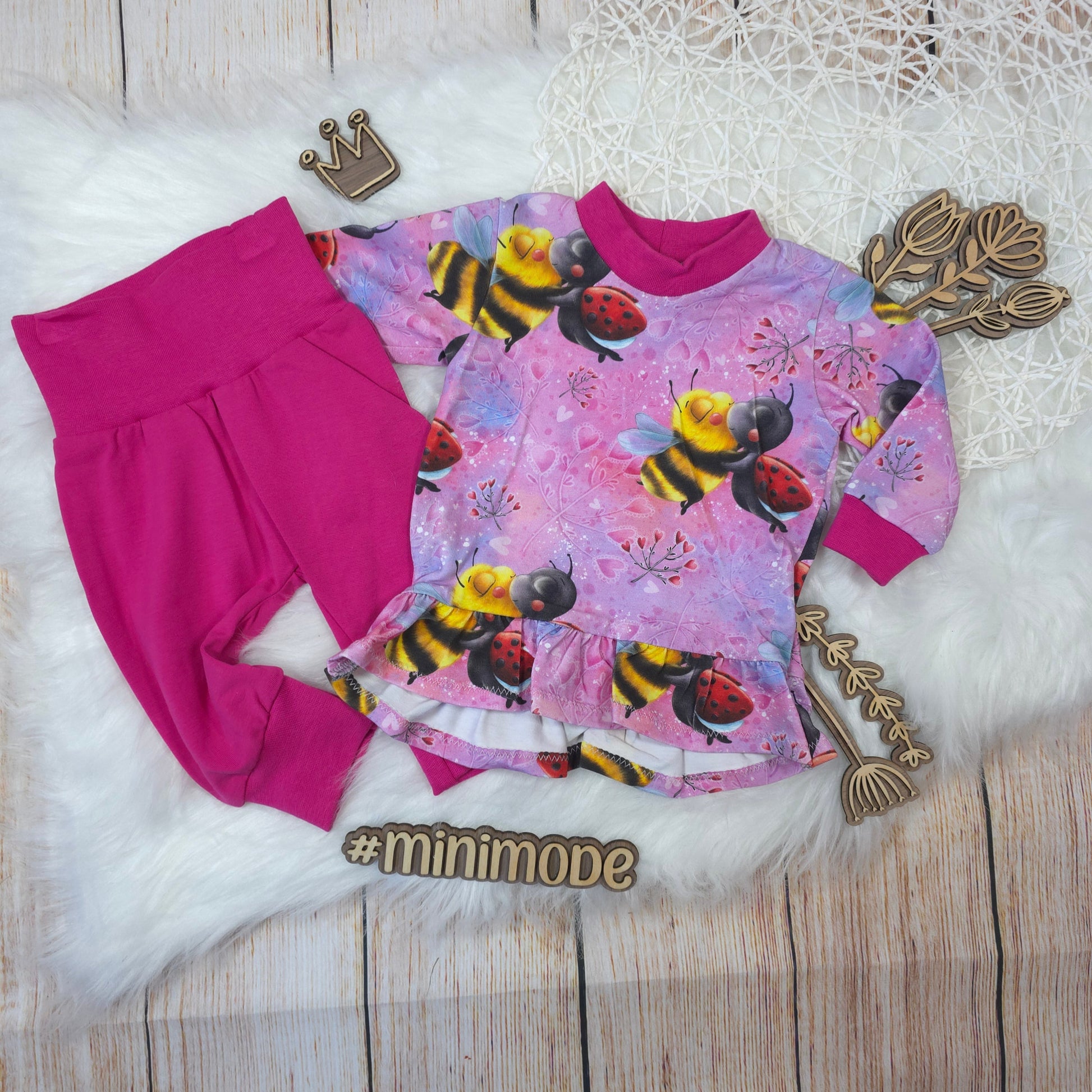 2 teiliges Baby Set Größe 56 mit Bienenmotiv Tunika und Hose aus Jersey handgemacht