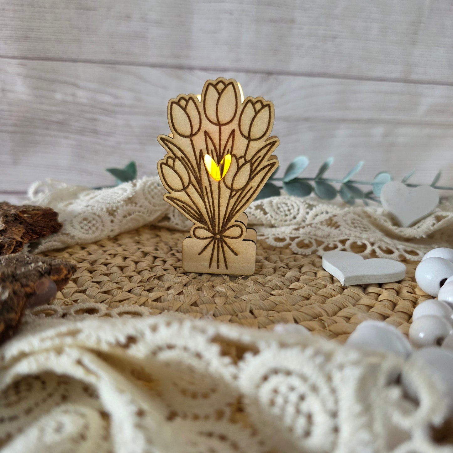 Ballonlicht Tulpen aus Holz mit LED als Frühlingsdeko mit Blumenmotiv