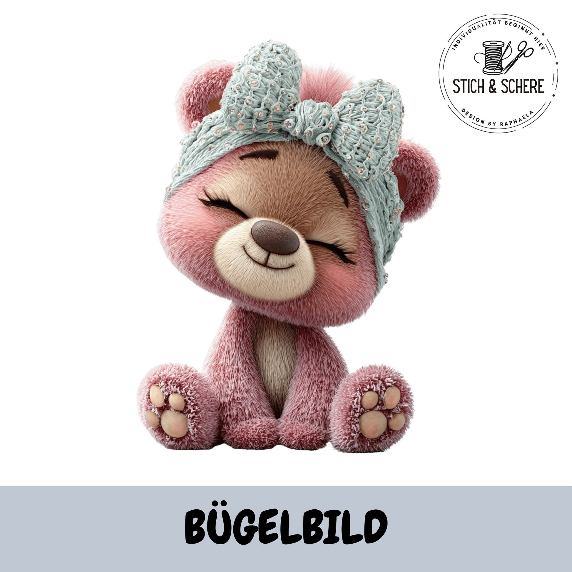 Bügelbild „Bärchen Love“ mit flauschigem rosa Bären und großer pastellblauer Schleife als hochwertiger DTF-Transfer für Kinderkleidung und Handmade-Projekte
