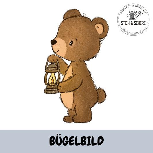Campingfreunde Bügelbild Bär mit Laterne im verspielten Aquarell Stil für Kinder