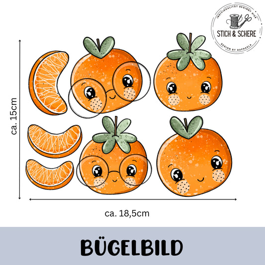 Bügelbild-Set „Clementini“: zwei Clementinen mit Brille, zwei Mandarinen ohne Brille und drei orangefarbene Spalten auf einem 18,5 × 15 cm Bogen; alle mit freundlichen Gesichtern und grünen Blättern.