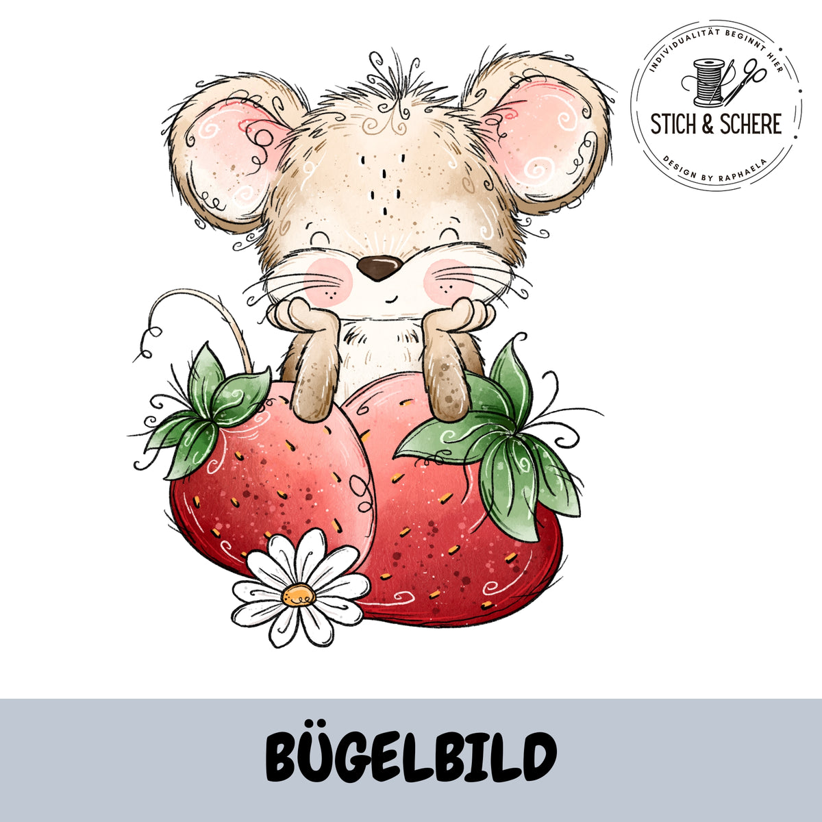 Bügelbild Erdbeermäuschen von Katzengold-Designs – süße Maus sitzt zwischen großen Erdbeeren
