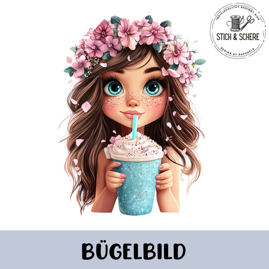 Bügelbild mit mädchenhaftem Design – Blumenkranz, große Augen und Sommergetränk.