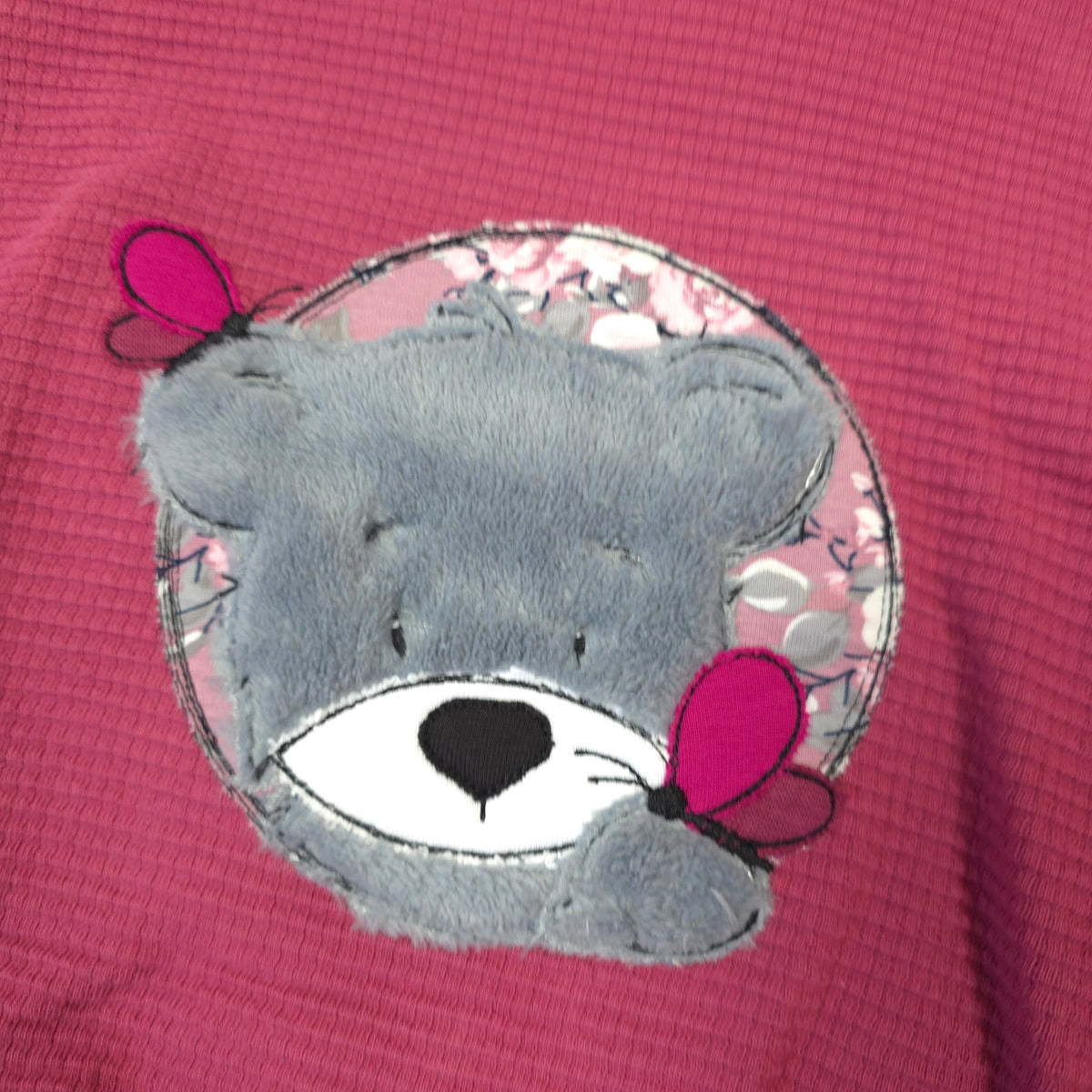 Detail Stickerei Teddy Kinder Hoodie 110 handgemacht