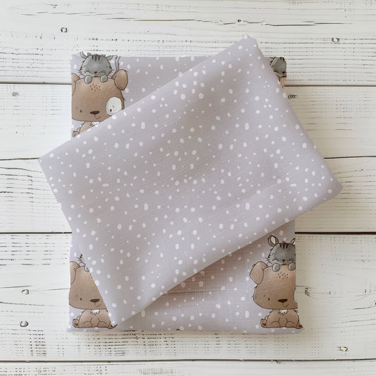 Kombistoff Little Memories mit sanften Pünktchen – perfekt für Baby- & Kinderkleidung aus Jersey oder French Terry.