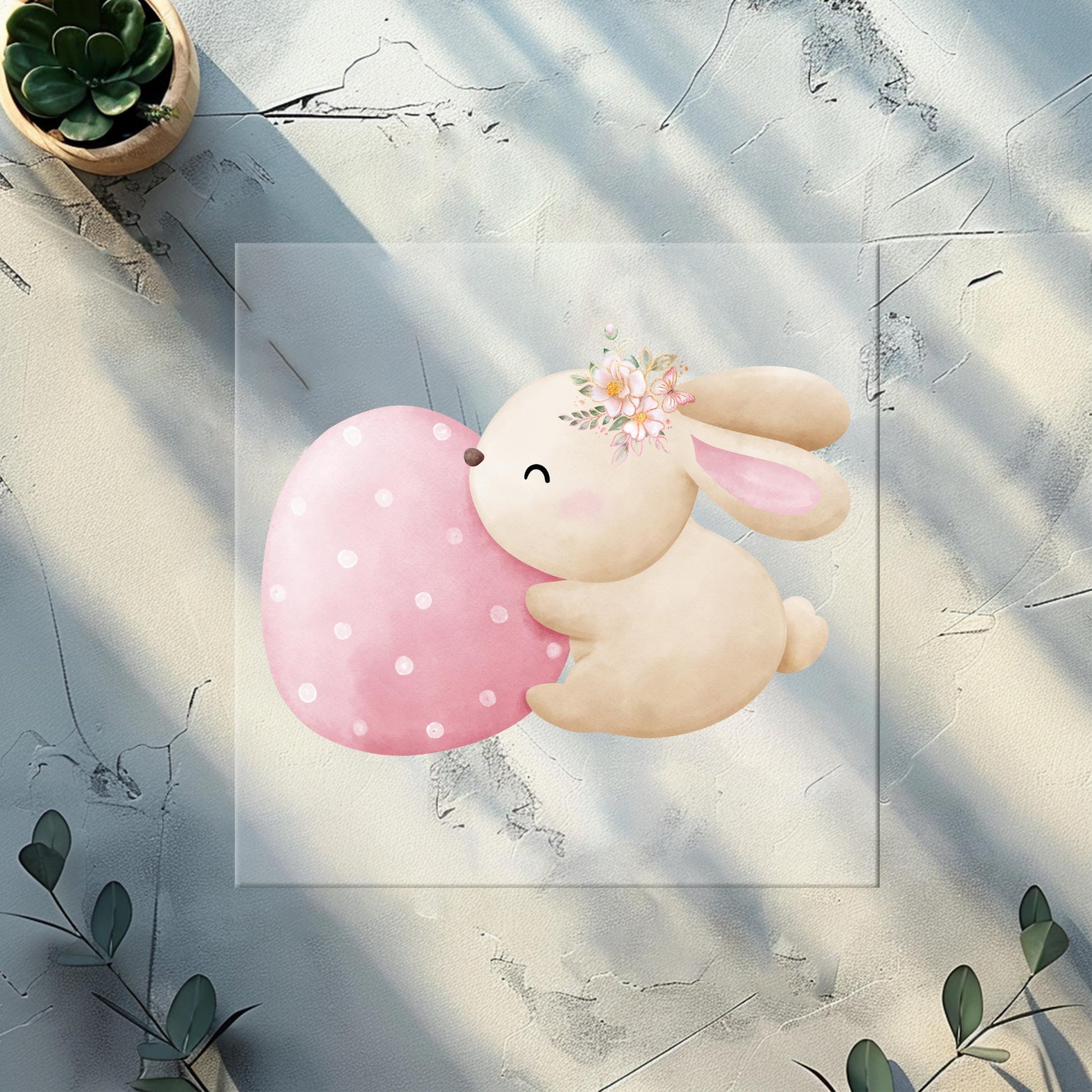 Detailansicht des Bügelbilds "Hase mit rosa Osterei" – ideal für selbstgenähte Kleidung.