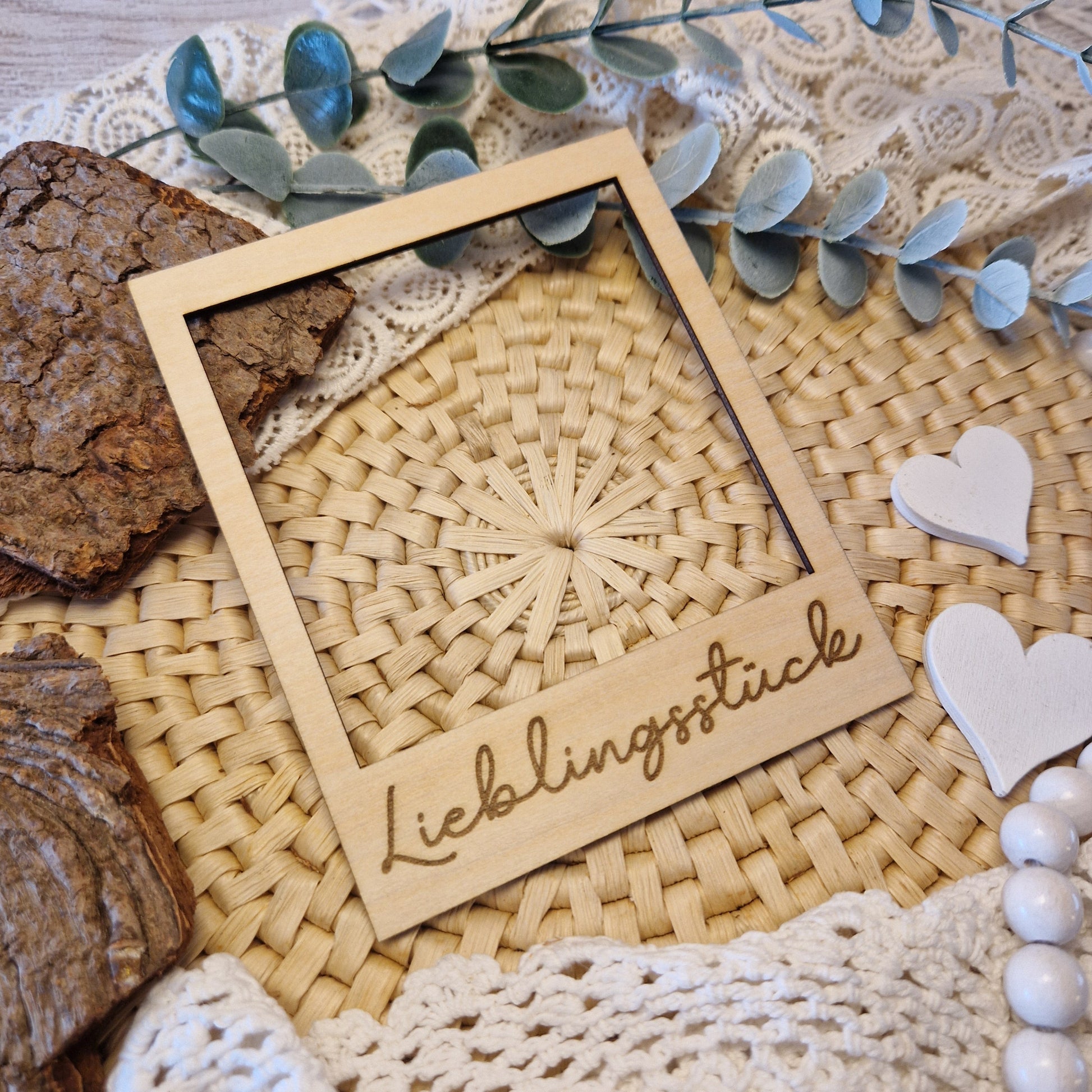 Polaroidrahmen aus Holz „Lieblingsstück“ – dekorativer Rahmen für Flatlay-Fotos deiner liebsten Handmade-Stücke.