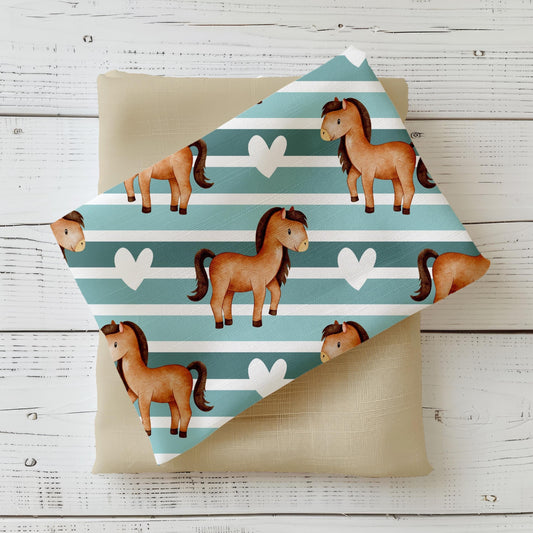 Hochwertiger Jersey-Stoff „Ponyliebe“ mit süßen Pferden und Streifen für Baby- & Kinderkleidung.