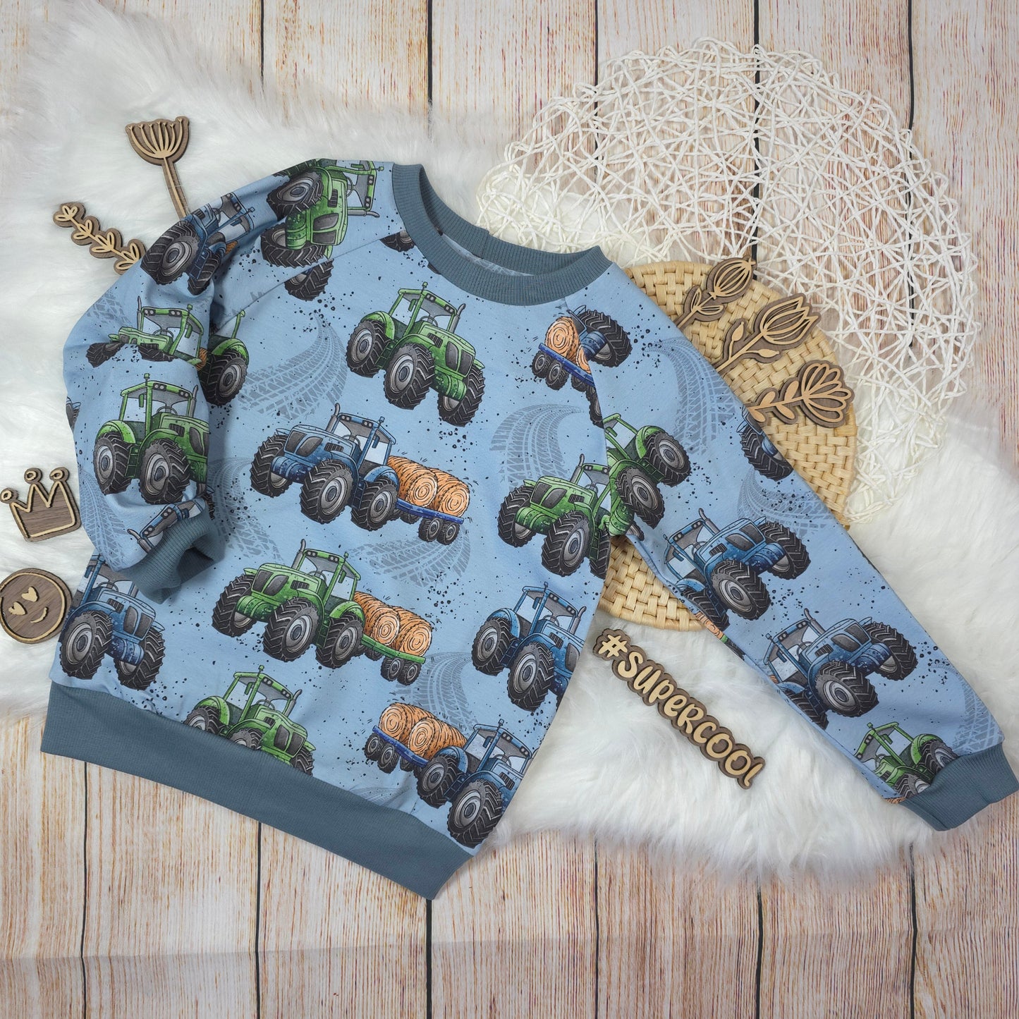 Kinder Pullover Größe 110 mit Trecker Design Jersey handgemacht