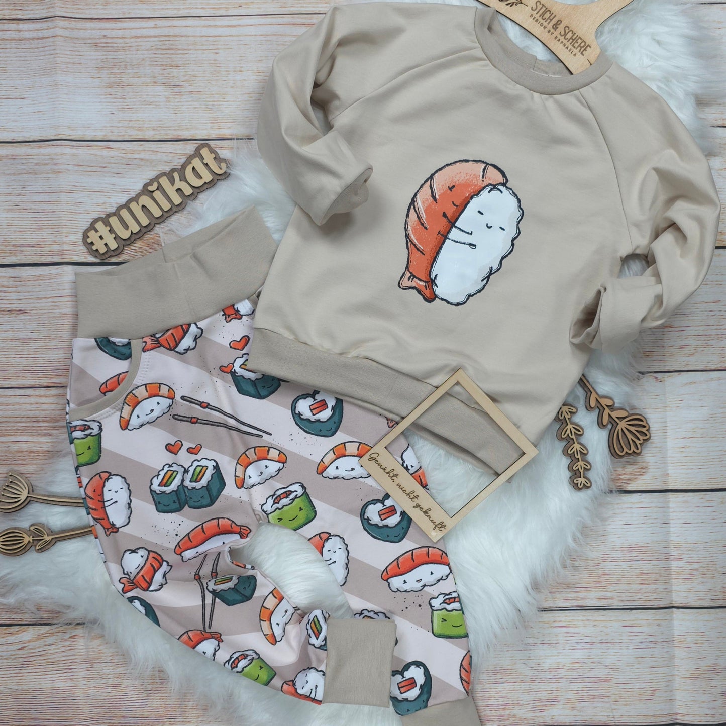 Handgenähtes Kinder Set Sushilein in Größe 98 mit Pullover und passender Pumphose aus French Terry