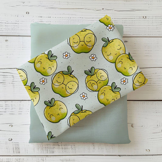 Mit „Äpfelchen“ holst du dir fruchtige Frische an die Nähmaschine! Niedliche Apfelmotive im Katzengold-Design – perfekt für frühlingshafte Mode und verspielte Accessoires.