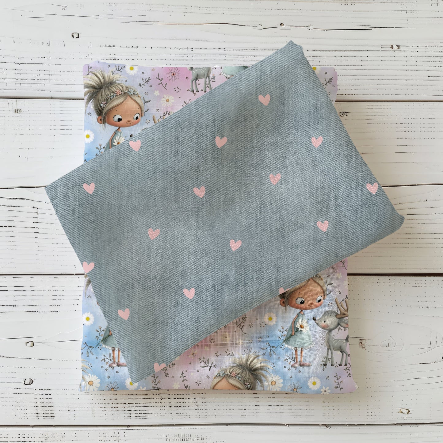 Stoff im Denim-Look mit Herzmuster als Kombistoff passend zu Mädchenpanel und Kinderstoffen