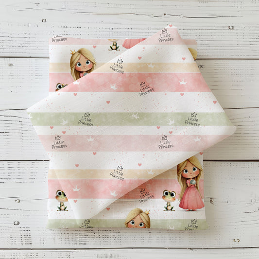 Kinderstoff in weichen Farben mit märchenhaftem Look, perfekt als Begleitstoff.