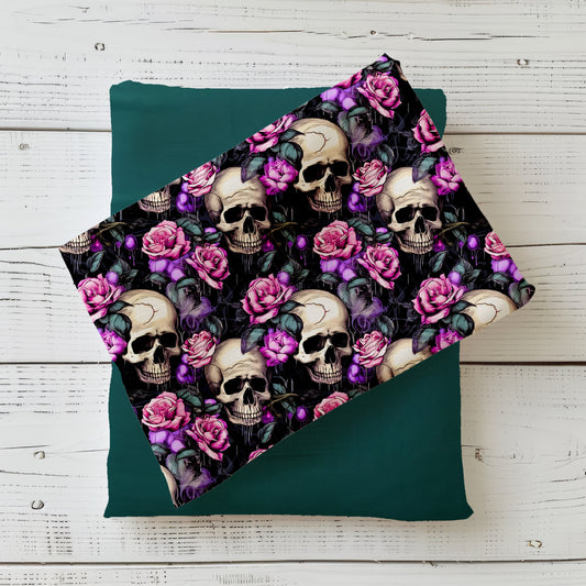 Stoff Meterware "Totenkopf & Rosen" - Jersey & French Terry