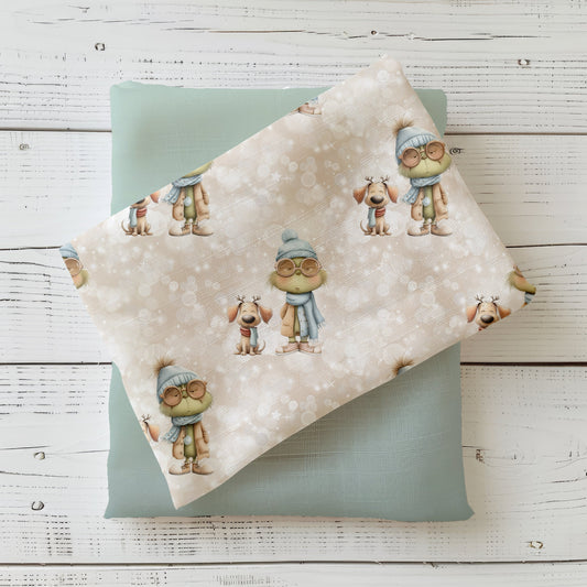 Kinderstoff „Weihnachtsmuffel“ mit winterlicher Figur und Hund in Beige für DIY-Nähprojekte