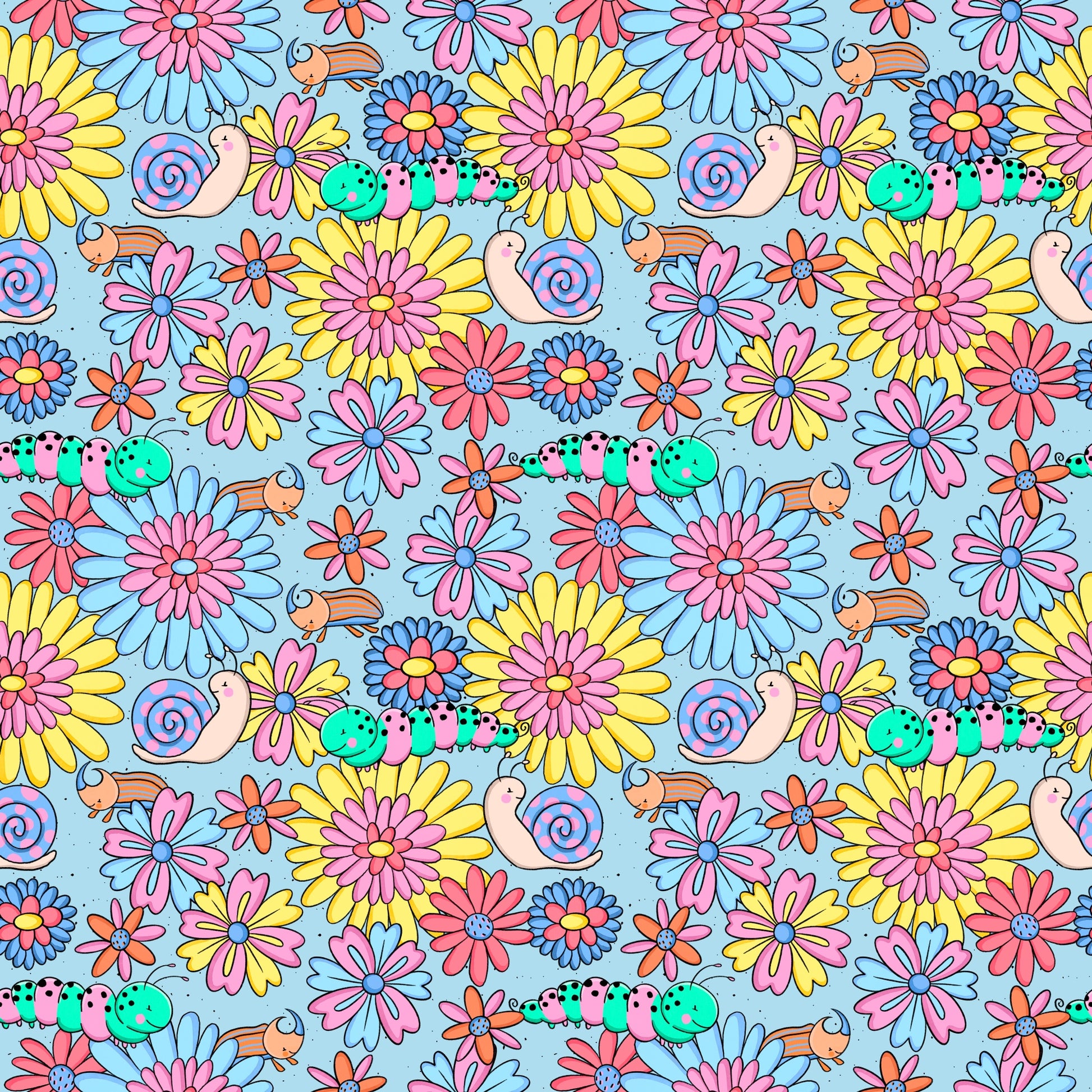 Wiesenkrabbler Muster mit Blumen, Raupen, Schnecken und kleinen Käfern von Katzengold-Designs auf hellblauem Hintergrund.